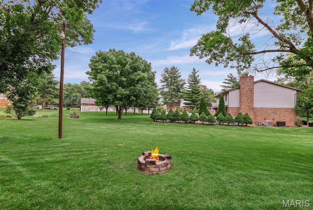707 Pine Tree Lane, Freeburg, IL, 62243