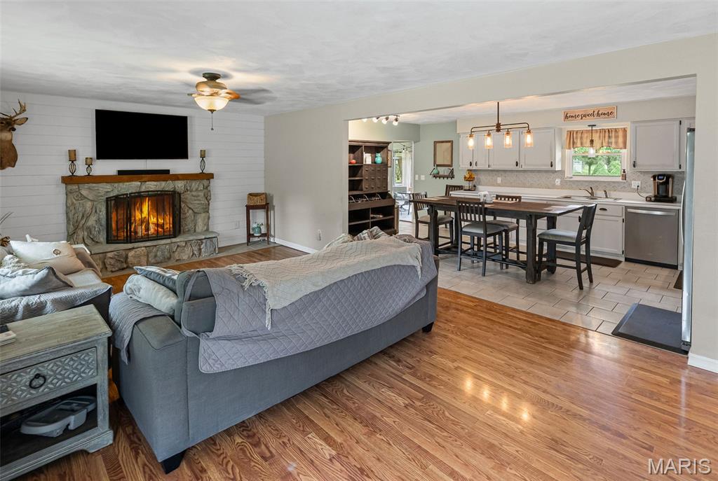 707 Pine Tree Lane, Freeburg, IL, 62243