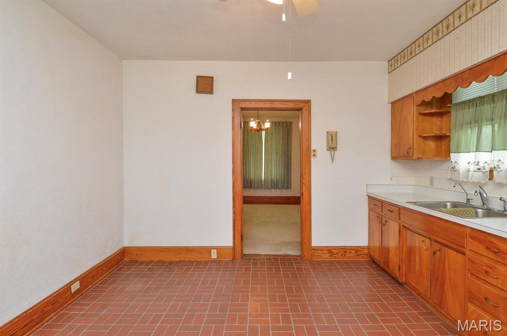 611 E Olive Street, Red Bud, IL, 62278