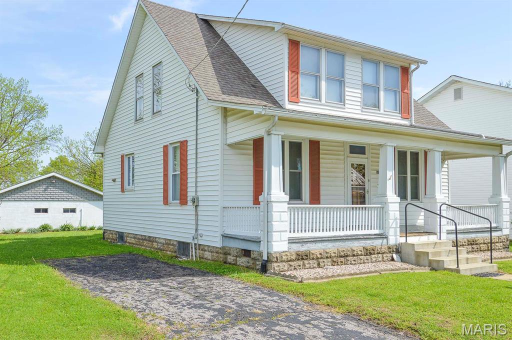 611 E Olive Street, Red Bud, IL, 62278