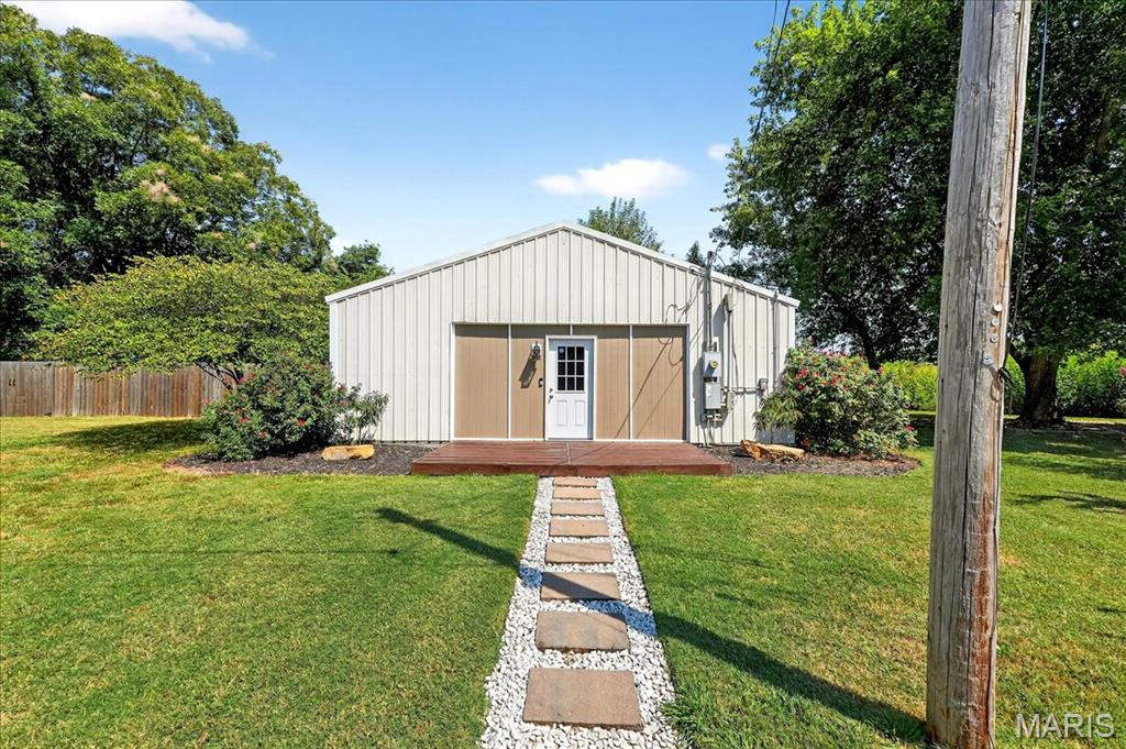 9 E Church Street, Lenzburg, IL, 62255