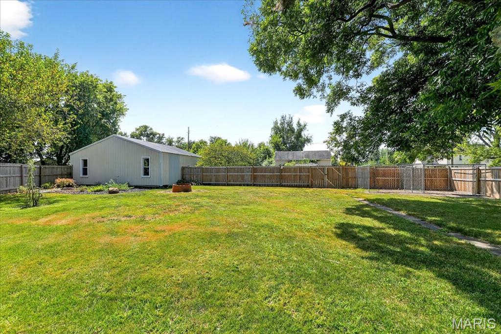 9 E Church Street, Lenzburg, IL, 62255