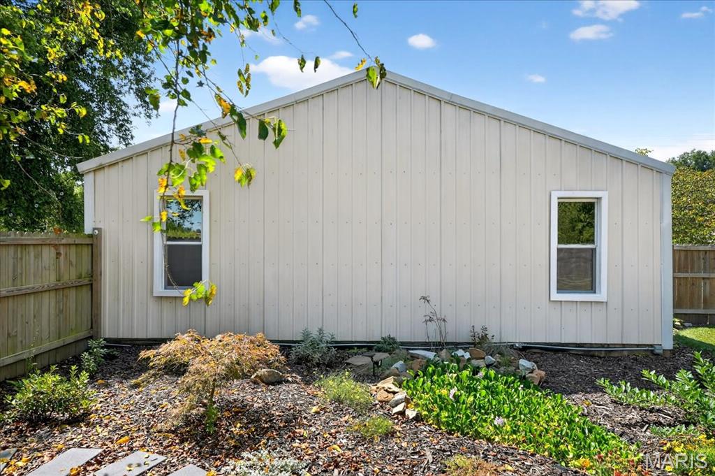 9 E Church Street, Lenzburg, IL, 62255