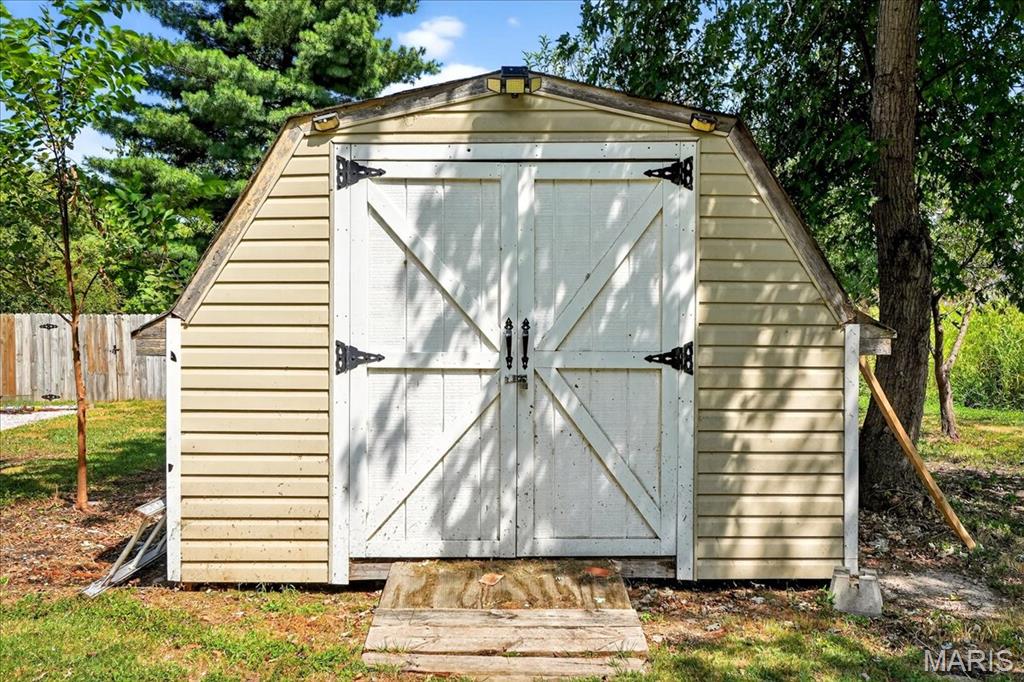 9 E Church Street, Lenzburg, IL, 62255