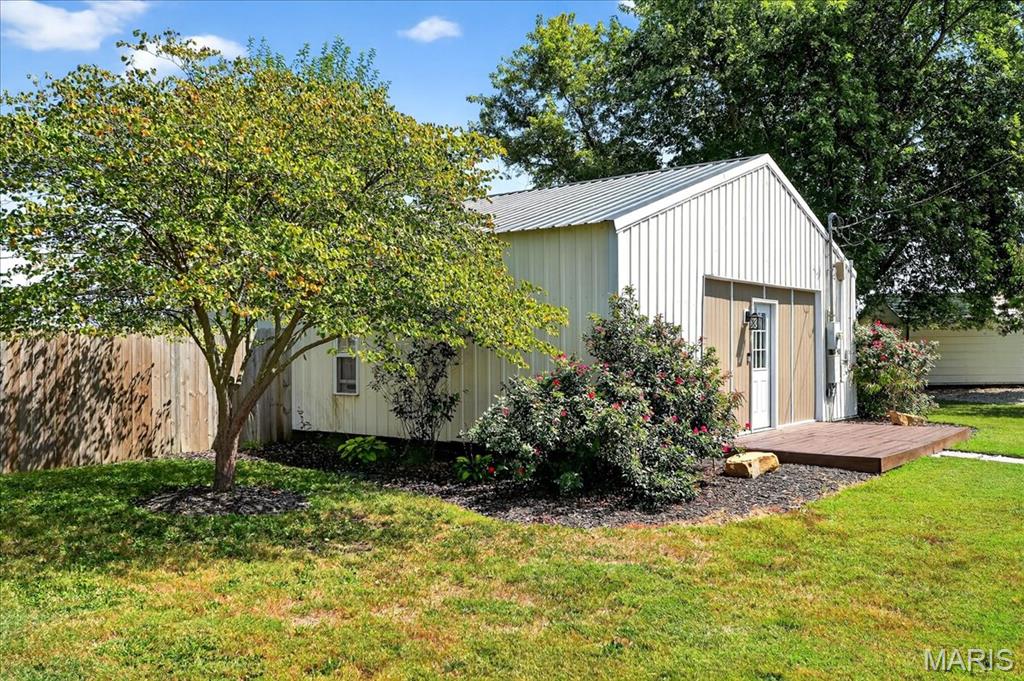9 E Church Street, Lenzburg, IL, 62255