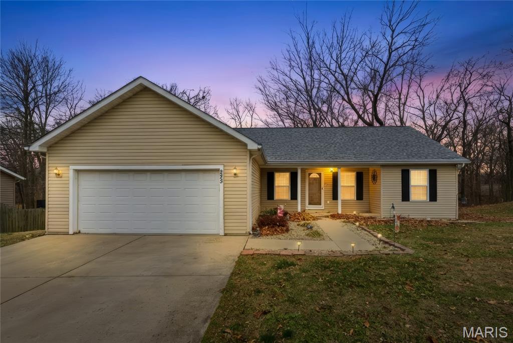 223 N Cedar Bluff Drive, Valmeyer, IL, 62295