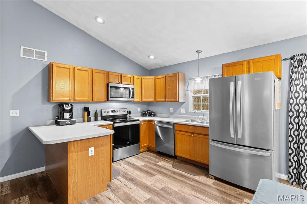 223 N Cedar Bluff Drive, Valmeyer, IL, 62295