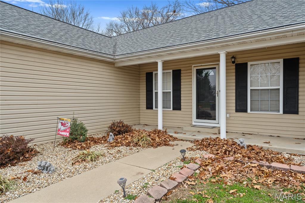 223 N Cedar Bluff Drive, Valmeyer, IL, 62295