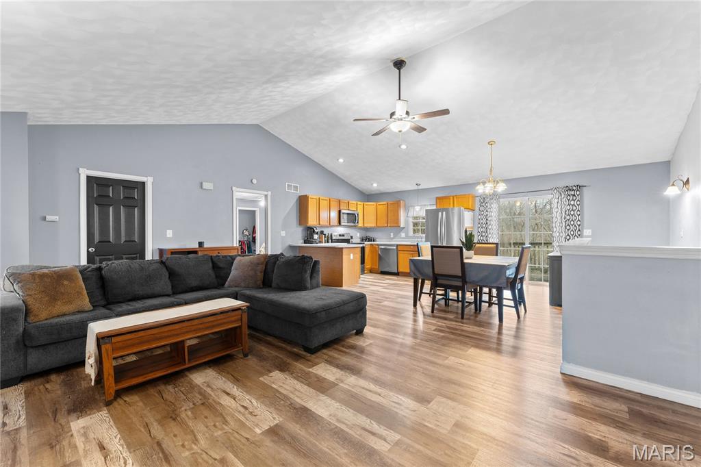 223 N Cedar Bluff Drive, Valmeyer, IL, 62295