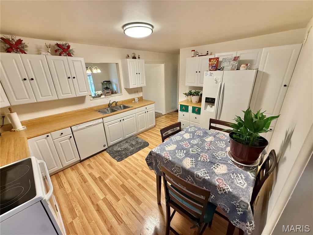 3847 Parkway Lane, Arnold, MO, 63010