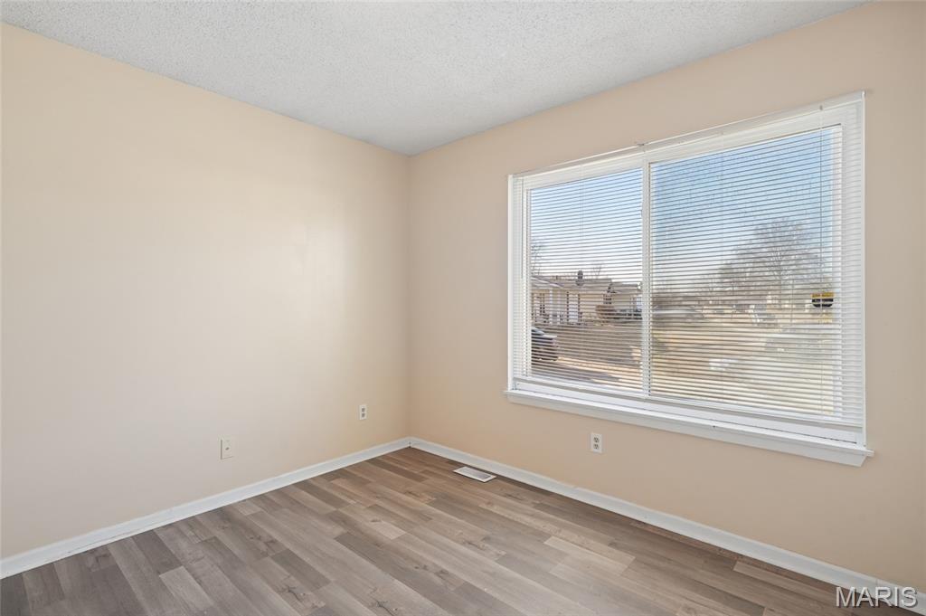 1203 Advance Drive, Florissant, MO, 63031-1421