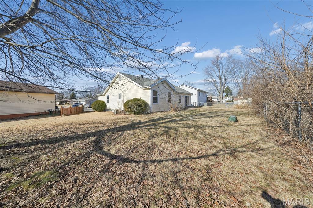 1203 Advance Drive, Florissant, MO, 63031-1421
