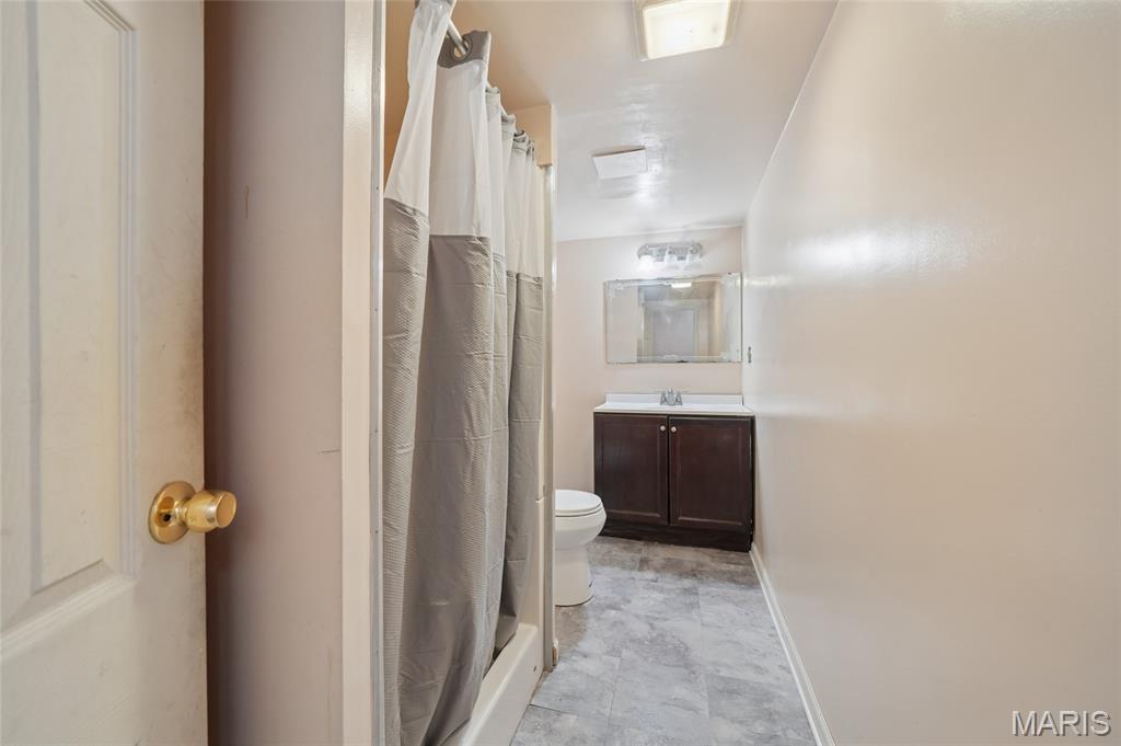 1203 Advance Drive, Florissant, MO, 63031-1421