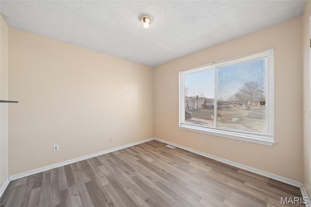 1203 Advance Drive, Florissant, MO, 63031-1421