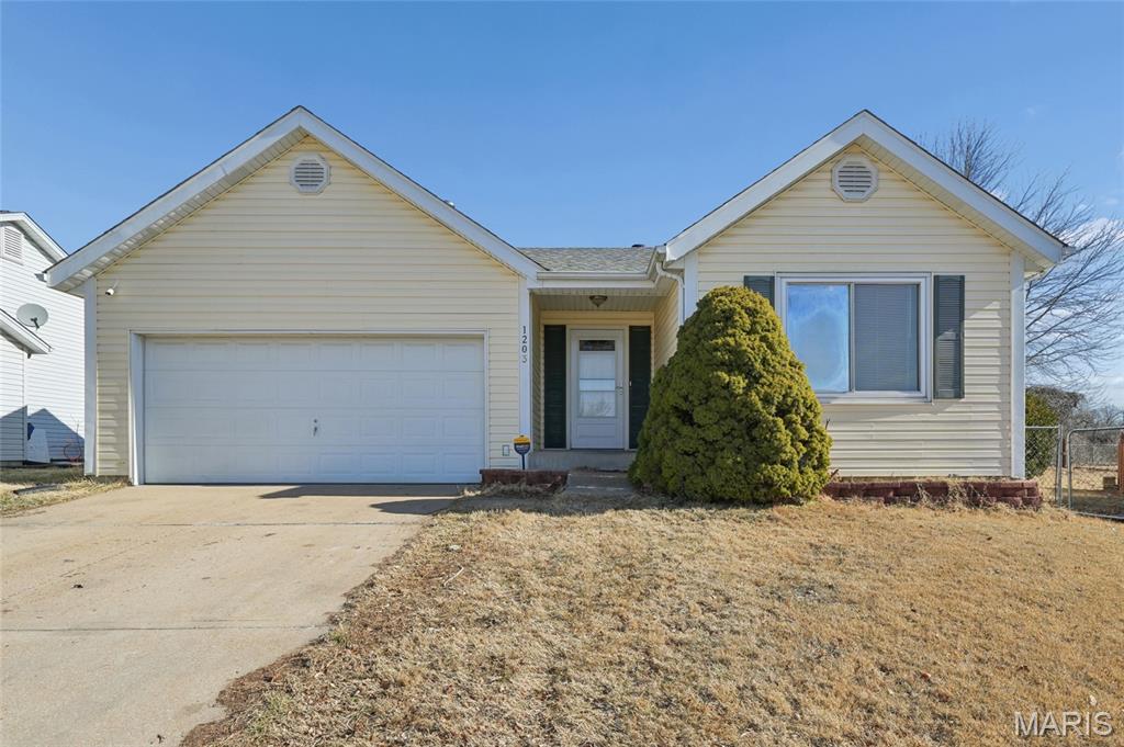 1203 Advance Drive, Florissant, MO, 63031-1421