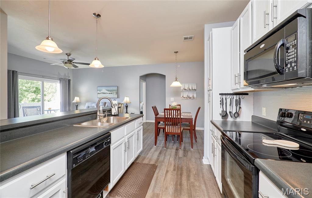 37 Kassebaum Lane #203, St Louis, MO, 63129