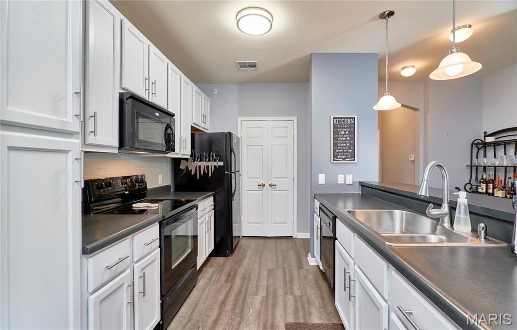 37 Kassebaum Lane #203, St Louis, MO, 63129