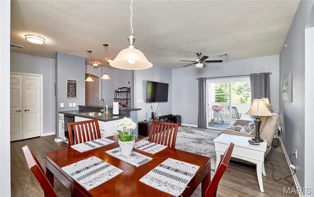 37 Kassebaum Lane #203, St Louis, MO, 63129