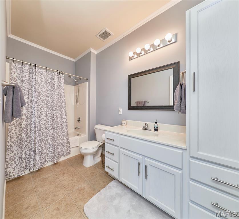 37 Kassebaum Lane #203, St Louis, MO, 63129