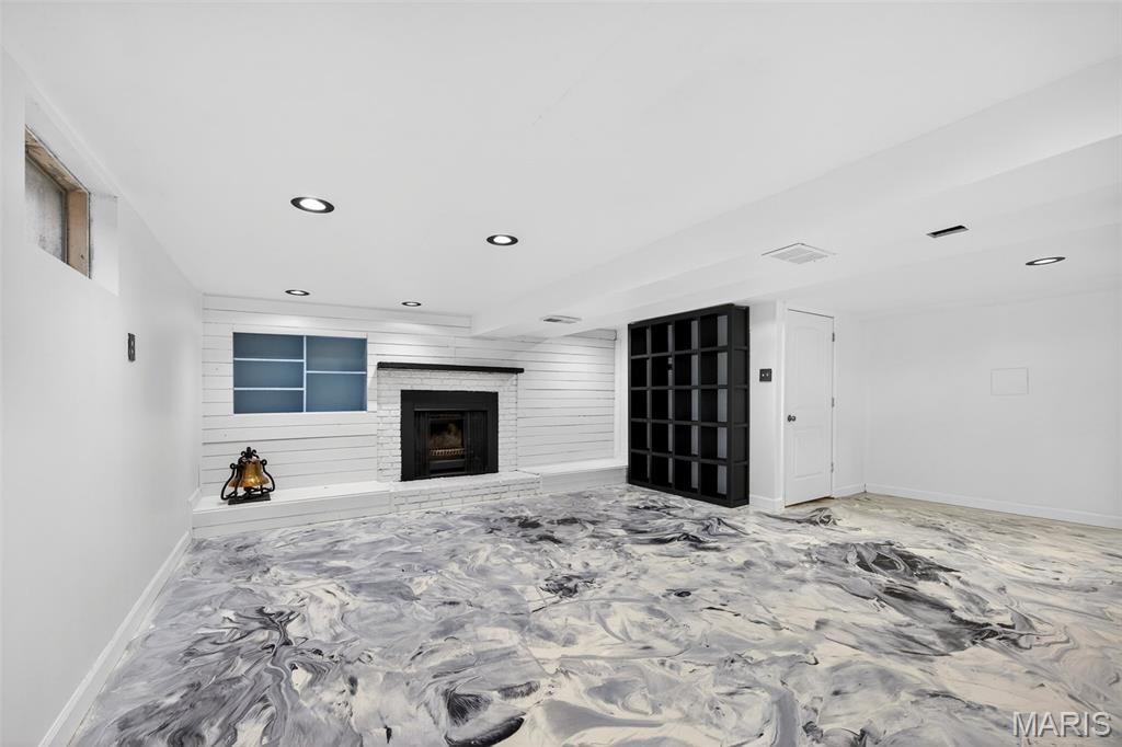 713 Plaza Drive, O'Fallon, MO, 63366