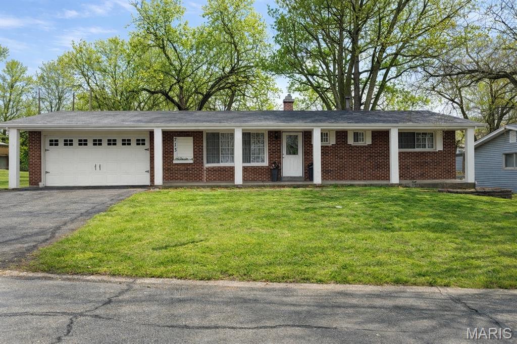 713 Plaza Drive, O'Fallon, MO, 63366