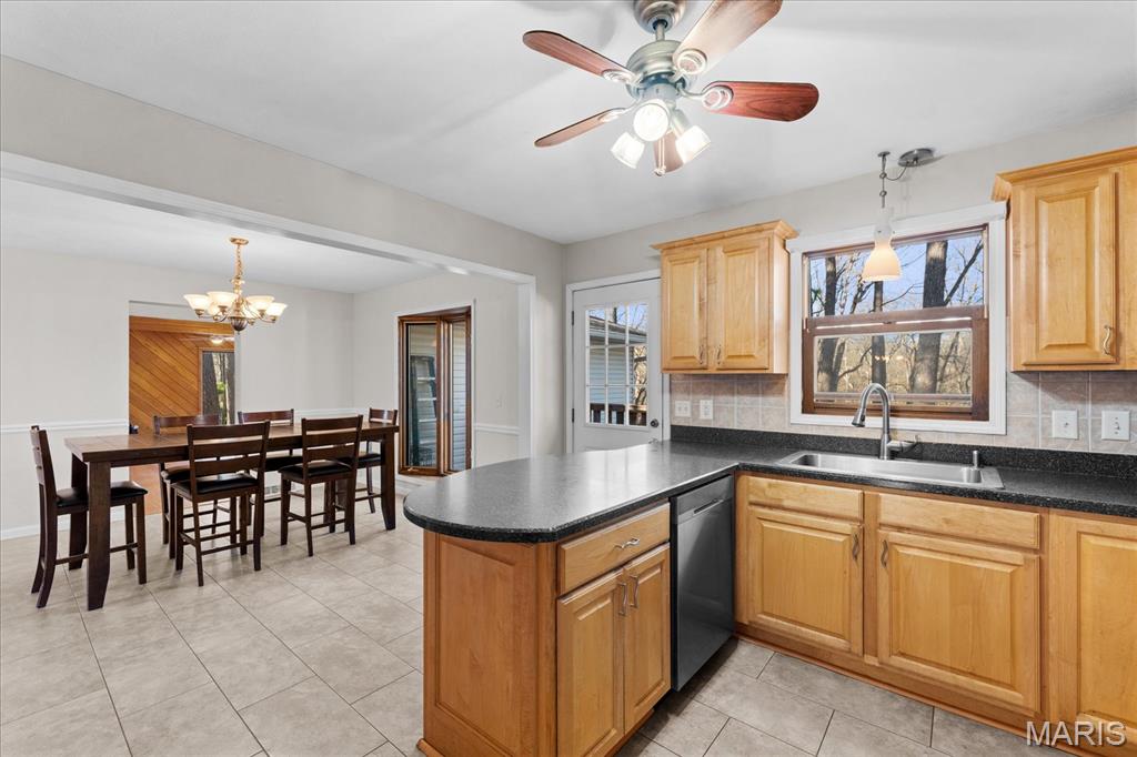 7725 Forest Hills Lane, Waterloo, IL, 62298