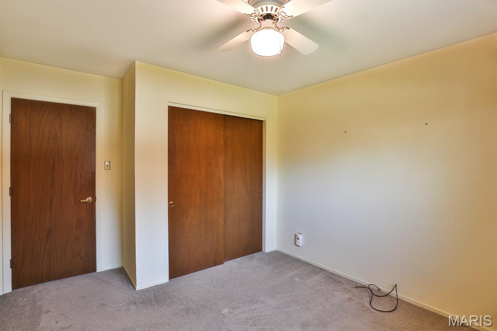 127 S Cardinal Lane, St Charles, MO, 63301-1284