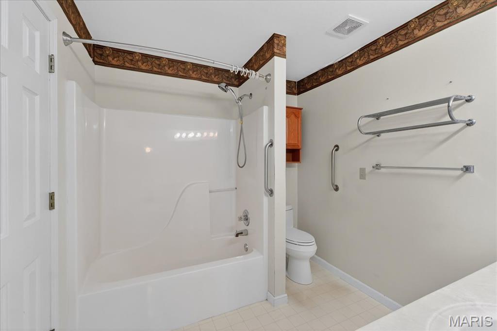 307 Longview Drive, Columbia, IL, 62236-2080