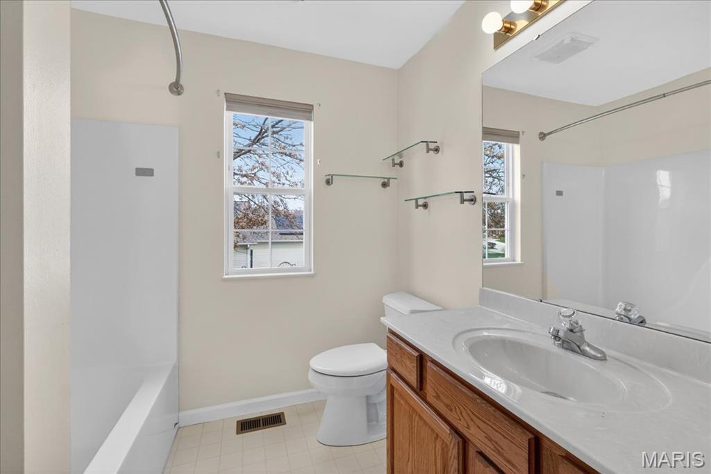 307 Longview Drive, Columbia, IL, 62236-2080