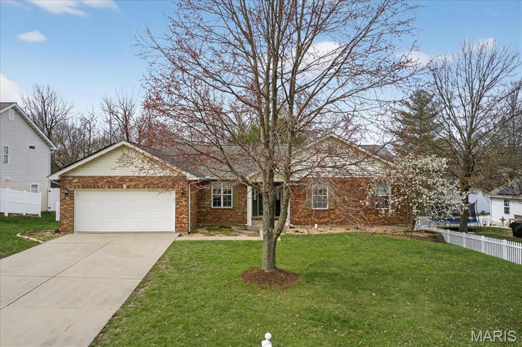 307 Longview Drive, Columbia, IL, 62236-2080