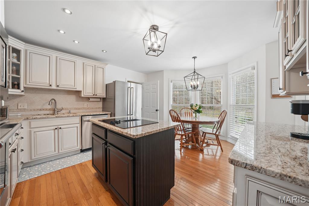 583 Mcbride Pointe Drive, Wildwood, MO, 63011