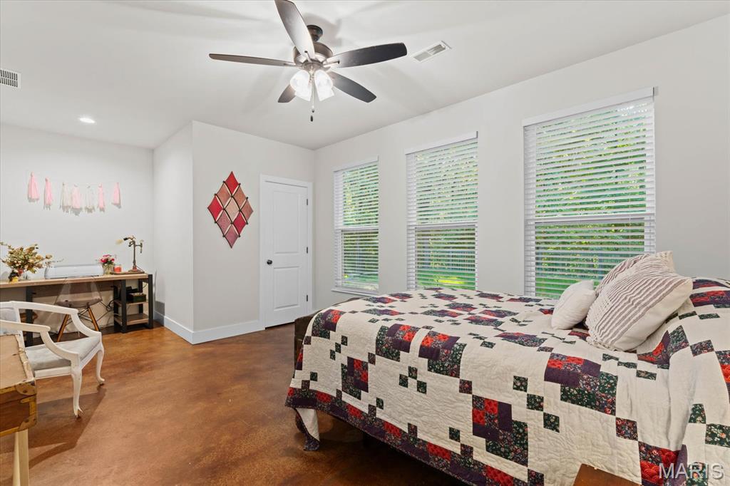 6107 Chantilly Bend, Waterloo, IL, 62298