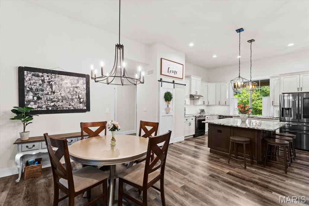 6107 Chantilly Bend, Waterloo, IL, 62298