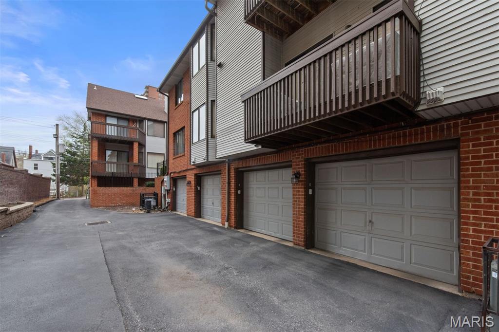4444 Lindell Boulevard #6, St Louis, MO, 63108-2473