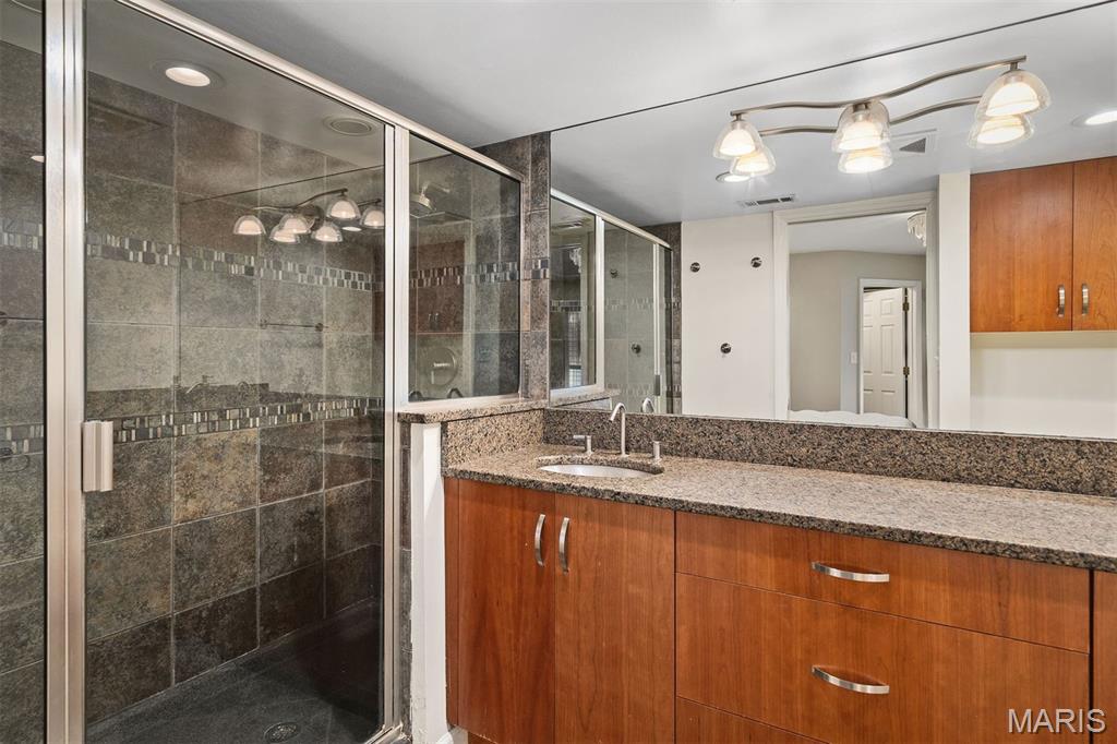 4444 Lindell Boulevard #6, St Louis, MO, 63108-2473