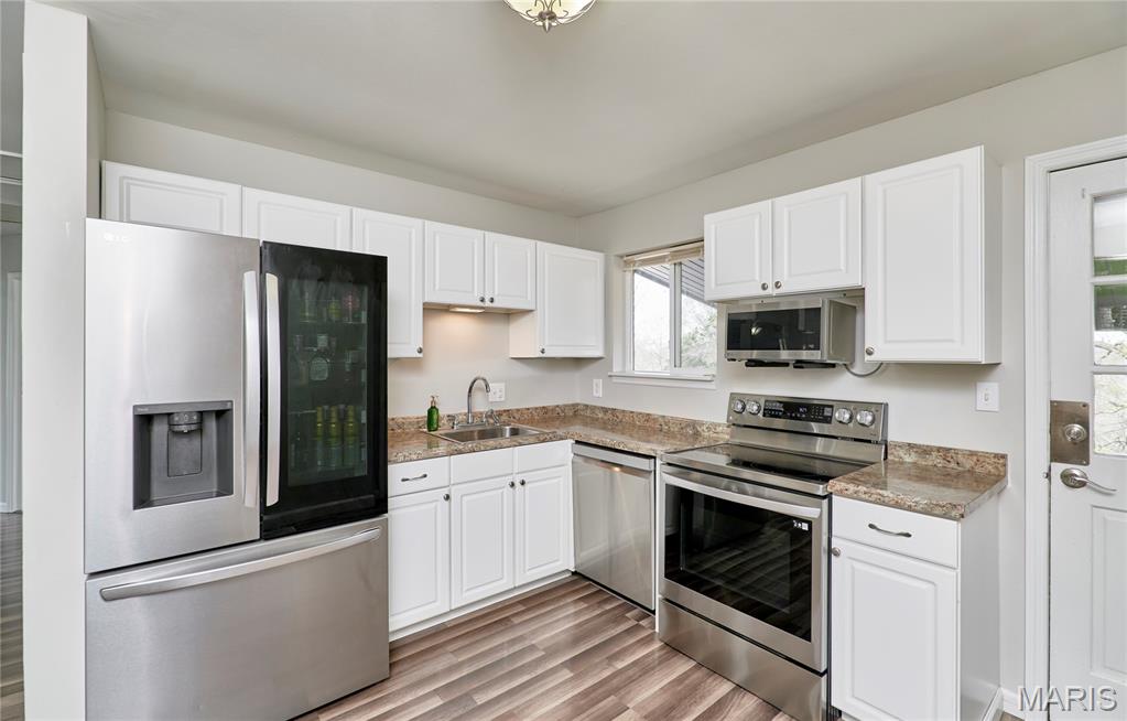 17 Ridgemoor Drive, Fenton, MO, 63026