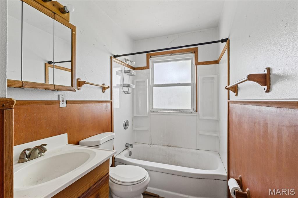 1708 Dellwood Court, St Louis, MO, 63136