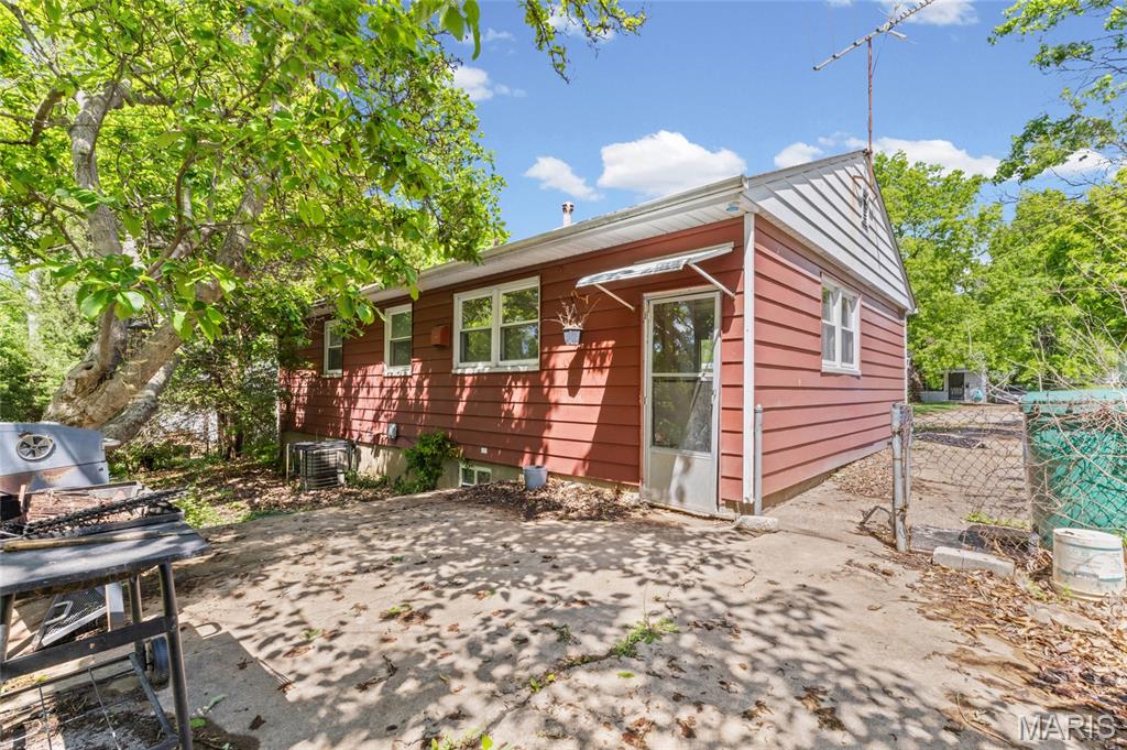 1708 Dellwood Court, St Louis, MO, 63136