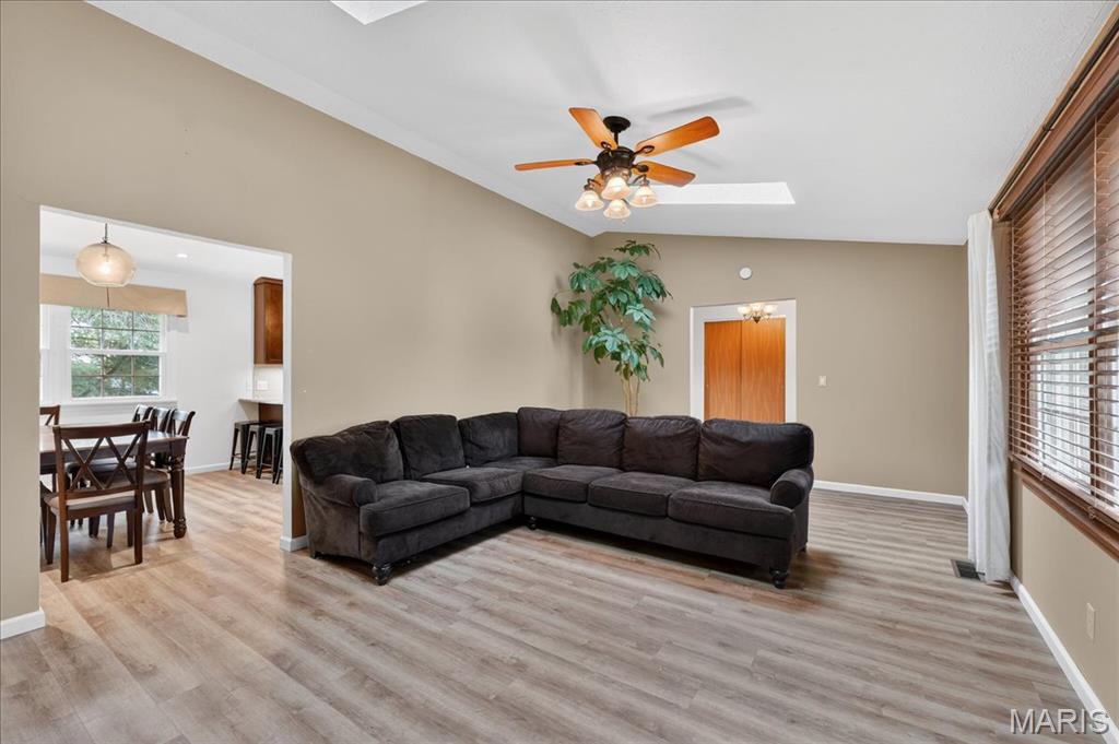 943 Meadowview Lane, Columbia, IL, 62236-1057
