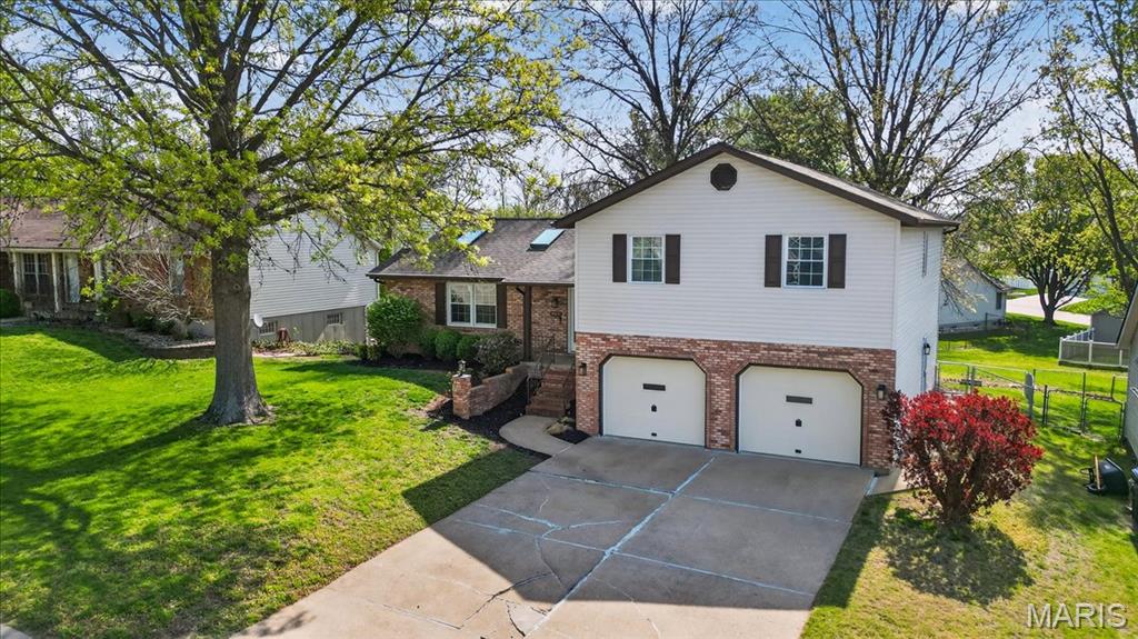 943 Meadowview Lane, Columbia, IL, 62236-1057
