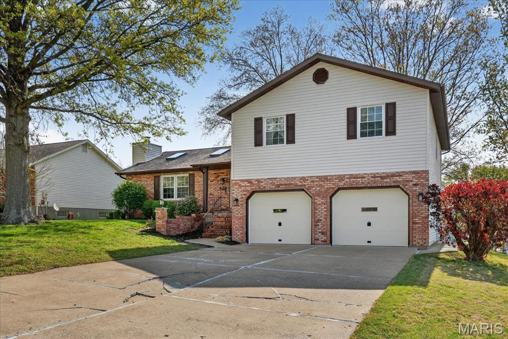 943 Meadowview Lane, Columbia, IL, 62236-1057