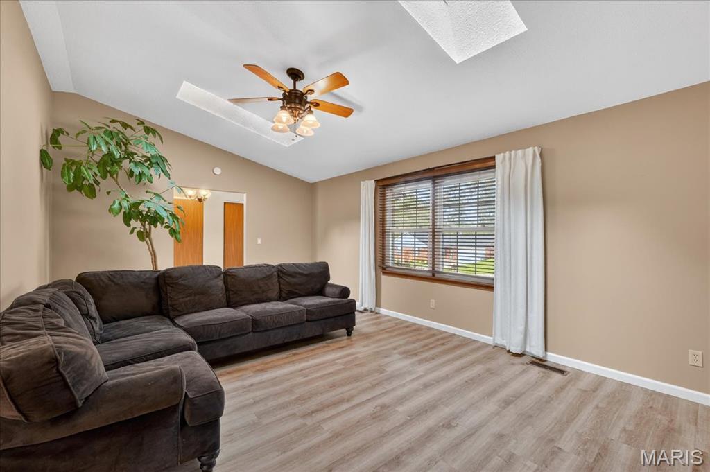 943 Meadowview Lane, Columbia, IL, 62236-1057