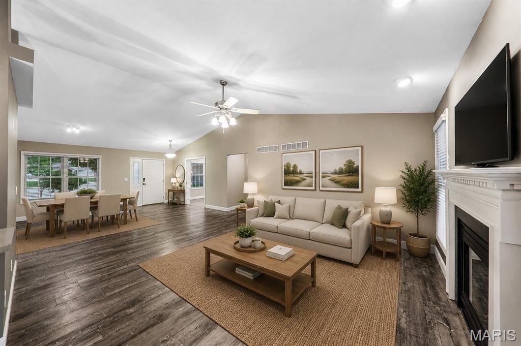 1433 Sportsmans Court, O'Fallon, MO, 63366