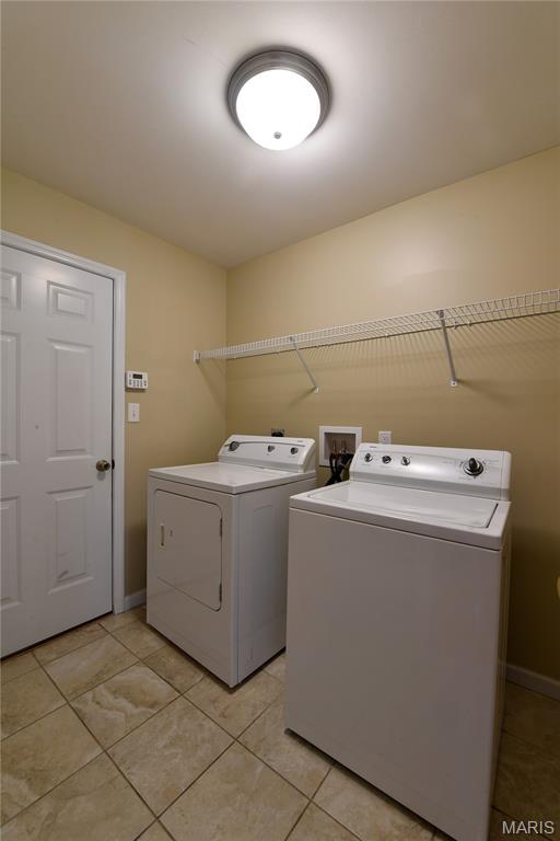 1712 Preston Centre Drive, Fenton, MO, 63026-6610