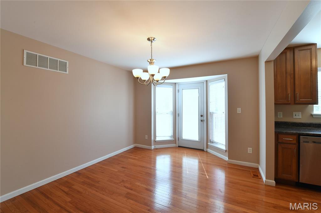 1712 Preston Centre Drive, Fenton, MO, 63026-6610