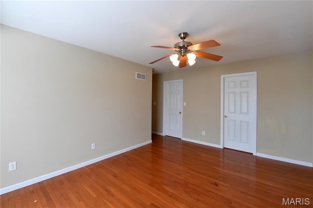 1712 Preston Centre Drive, Fenton, MO, 63026-6610