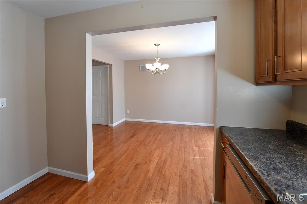 1712 Preston Centre Drive, Fenton, MO, 63026-6610