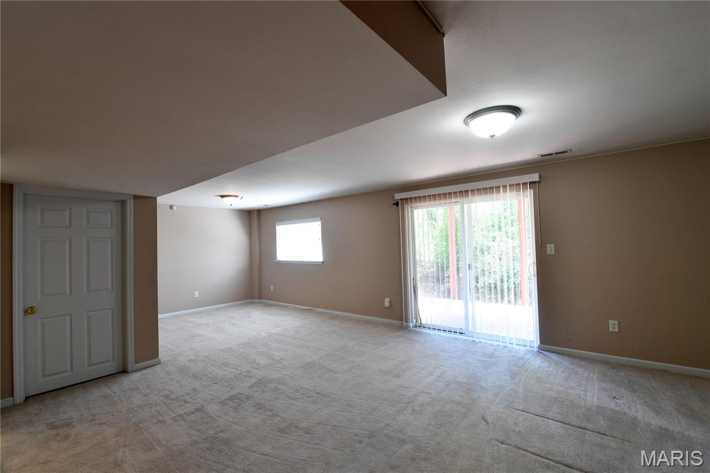 1712 Preston Centre Drive, Fenton, MO, 63026-6610