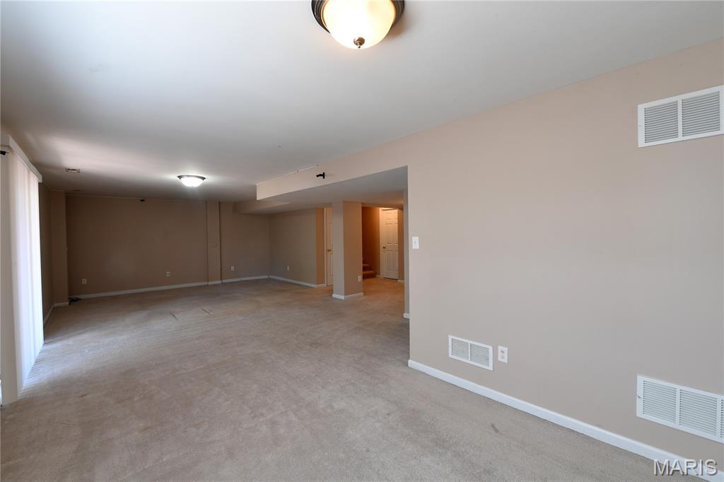 1712 Preston Centre Drive, Fenton, MO, 63026-6610
