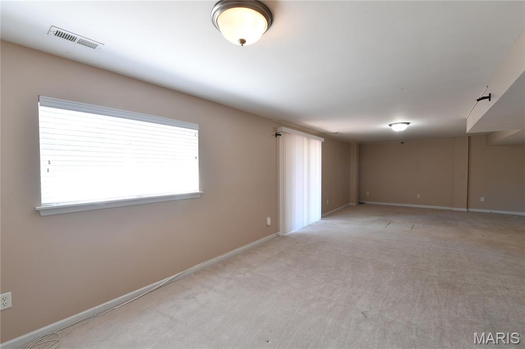 1712 Preston Centre Drive, Fenton, MO, 63026-6610